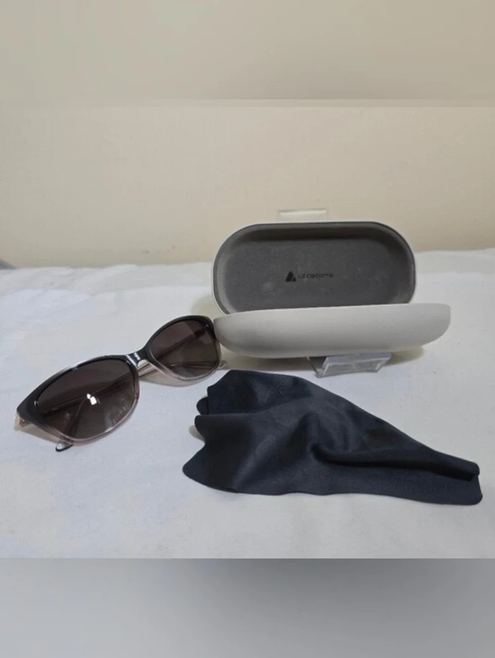 Liz Claiborne L-587/S Sunglasses